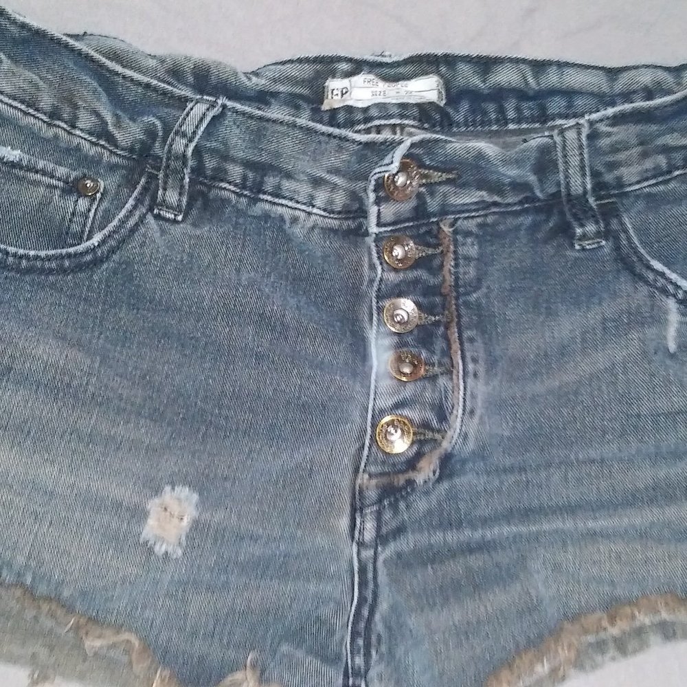 Free People Denim Shorts 29 waiste